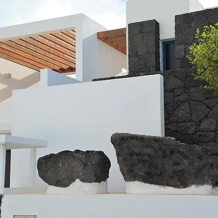 Miramar A6 Beautiful Playa Blanca With Private Heated Pool Wifi